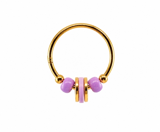 Mini-créoles perles colorées lilas et détails dorés - Alma Rosa