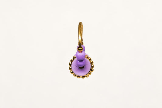 Mini-créoles avec perles lilas et détails dorés – Alma Rosa